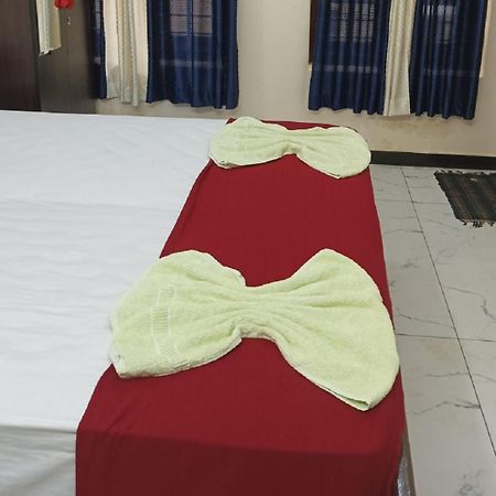 Sri Padmanabha Tourist Home Thiruvananthapuram Eksteriør billede